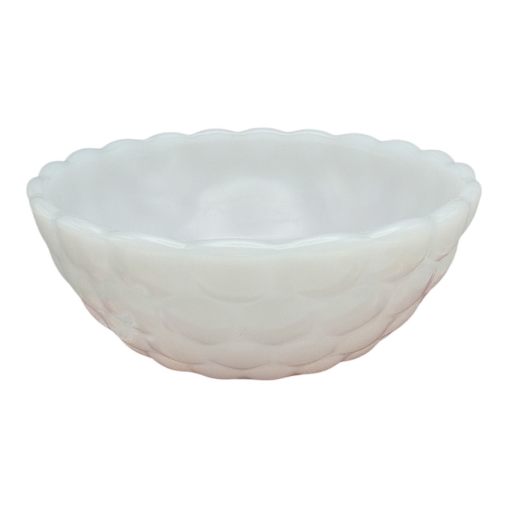 Anchor Hocking Fire King Milk Glass Dessert Berry 4.5" Bubble Bowl EUC